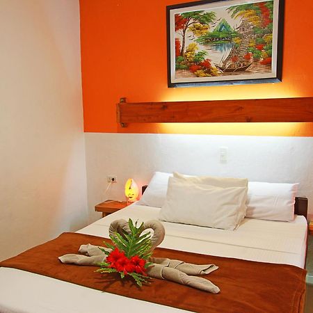 Sambag Hideaway Bungalows Moalboal Exteriör bild