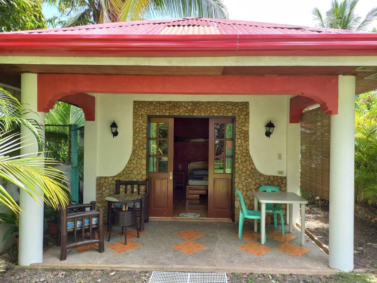 Sambag Hideaway Bungalows Moalboal Exteriör bild