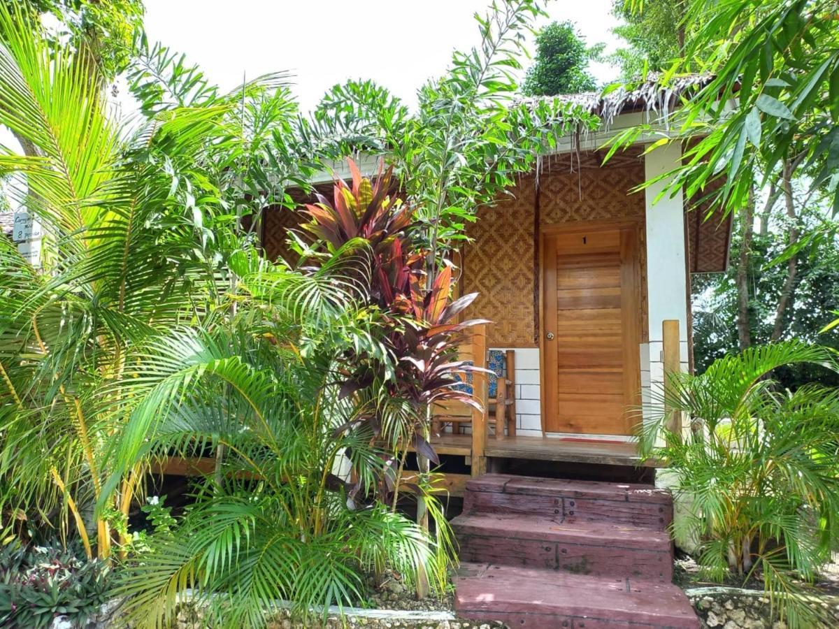 Sambag Hideaway Bungalows Moalboal Exteriör bild