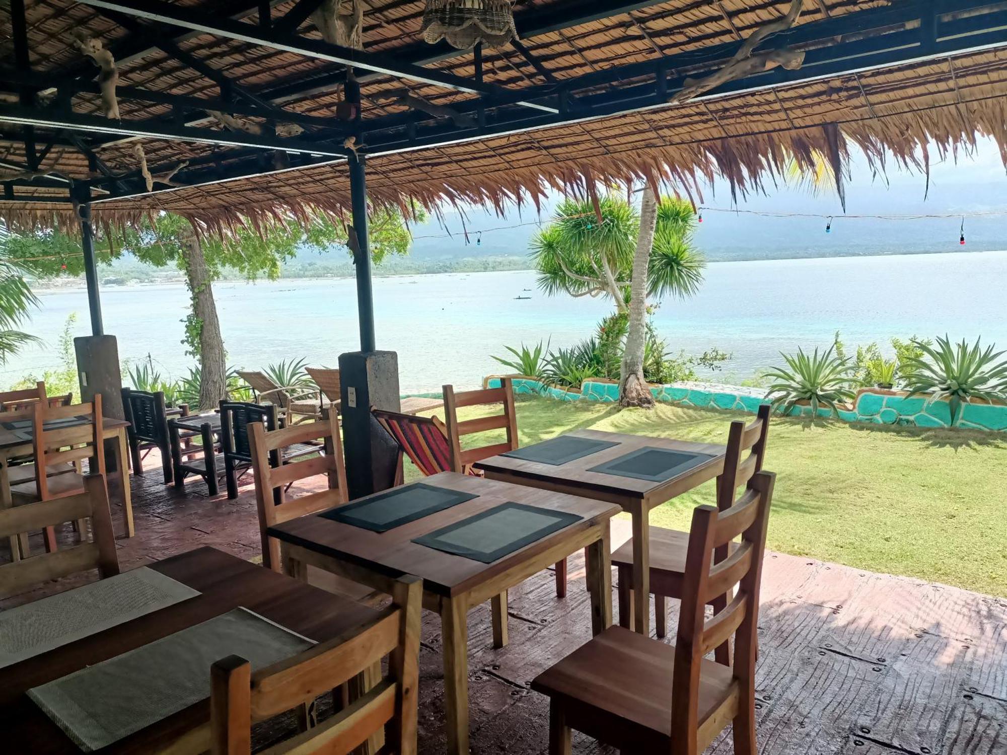 Sambag Hideaway Bungalows Moalboal Exteriör bild