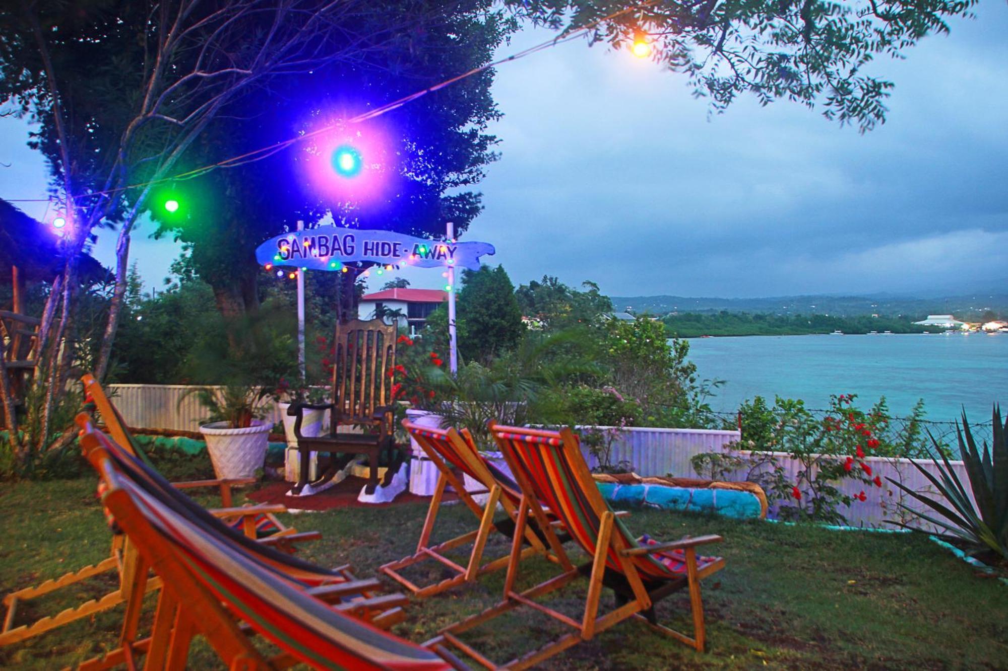 Sambag Hideaway Bungalows Moalboal Exteriör bild