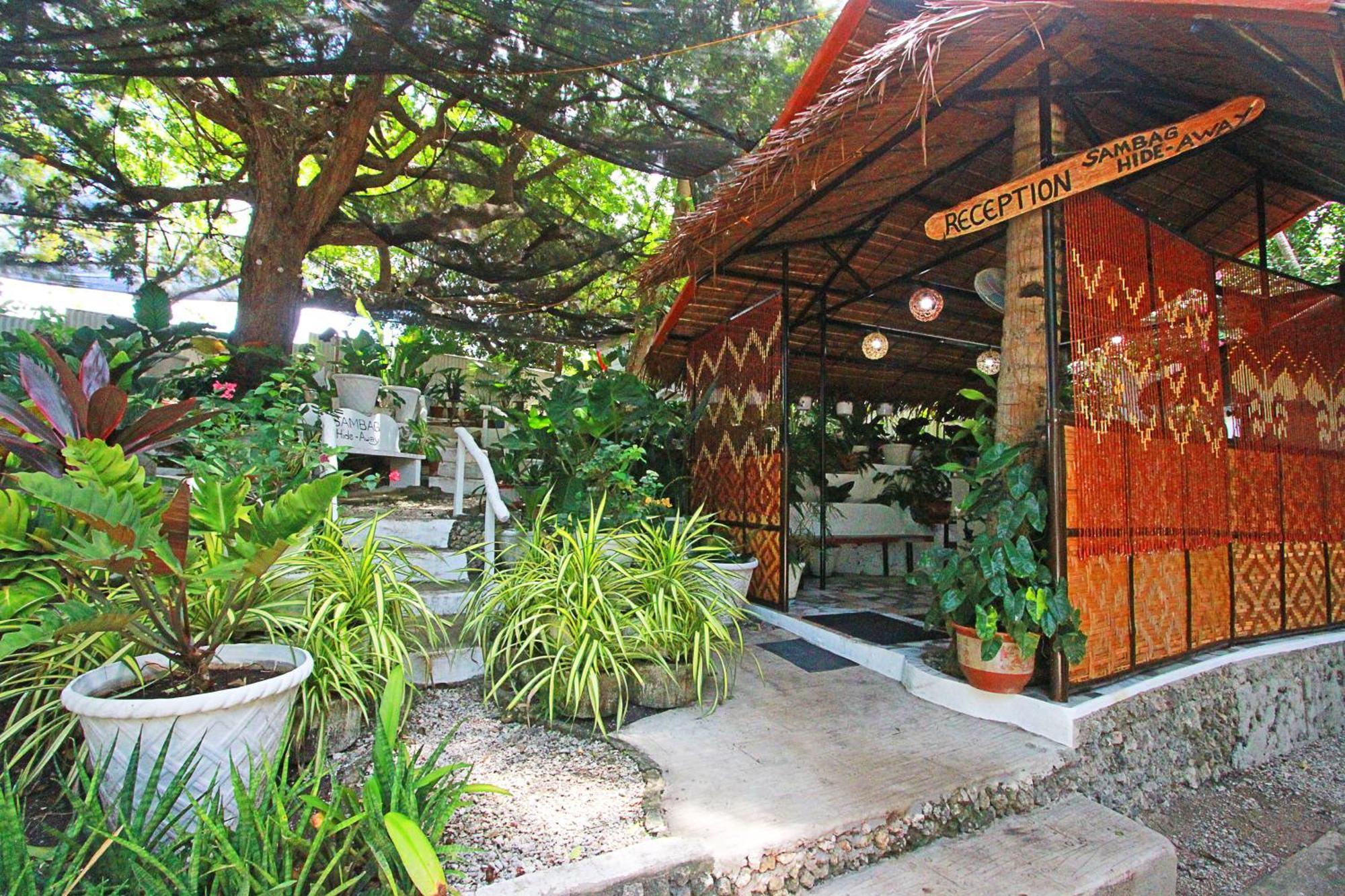 Sambag Hideaway Bungalows Moalboal Exteriör bild